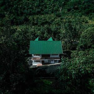 Misty Range Resorts